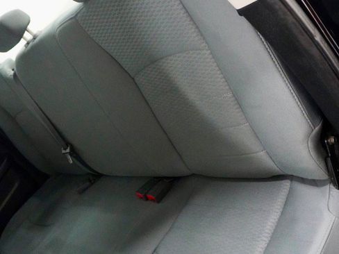 Used 2013 RAM 1500 Express RWD image 5