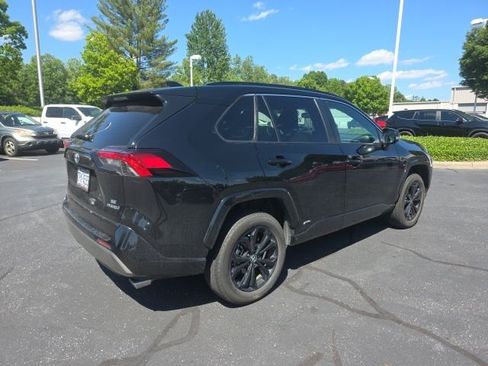 Used 2023 Toyota RAV4 SE w/ Convenience Package AWD/4WD image 8