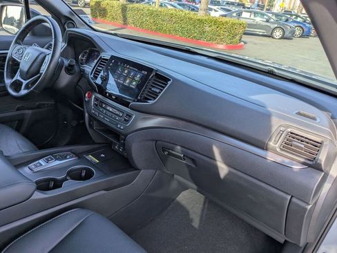 Certified 2024 Honda Passport EX-L image 22