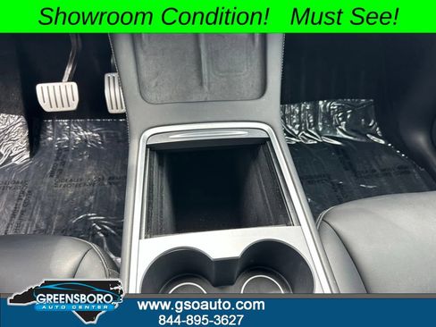 Used 2022 Tesla Model Y Performance AWD/4WD image 33