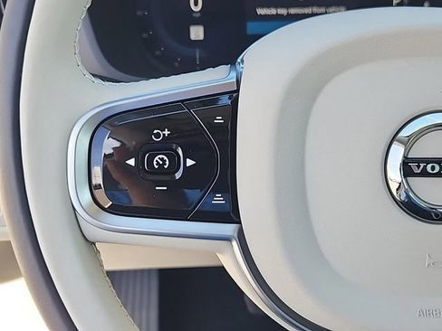 New 2025 Volvo XC60 B5 Core w/ Protection Package Premier image 17