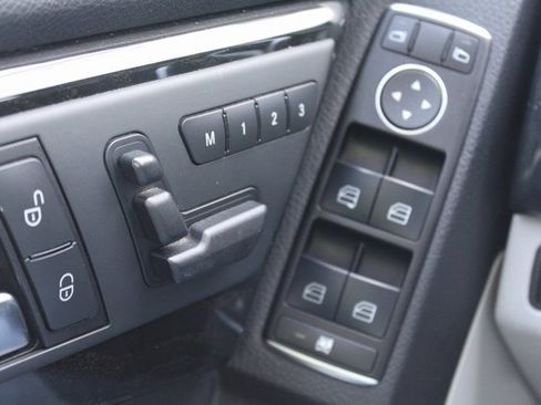 Used 2014 Mercedes-Benz GLK 350 4MATIC image 27