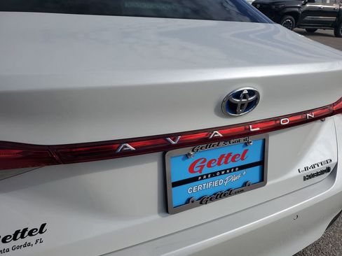 Certified 2020 Toyota Avalon Limited image 42