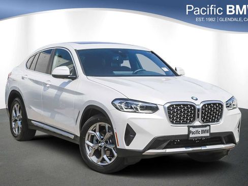 Certified 2023 BMW X4 xDrive30i w/ Premium Package image 1