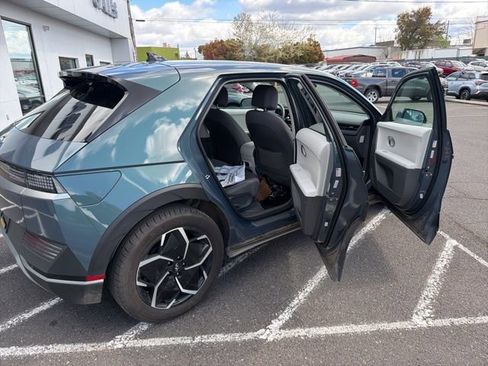 Used 2024 Hyundai Ioniq 5 SEL image 10