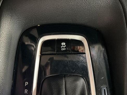 Used 2024 Toyota Corolla LE FWD image 29