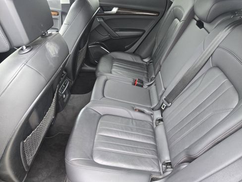 Used 2020 Audi Q5 2.0T Premium AWD/4WD image 7