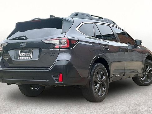 Used 2020 Subaru Outback Onyx Edition XT w/ Popular Package #2 AWD/4WD image 2