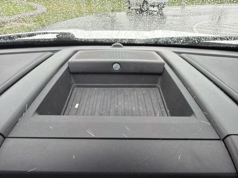 Used 2019 Ford Expedition Limited w/ Equipment Group 302A AWD/4WD image 37