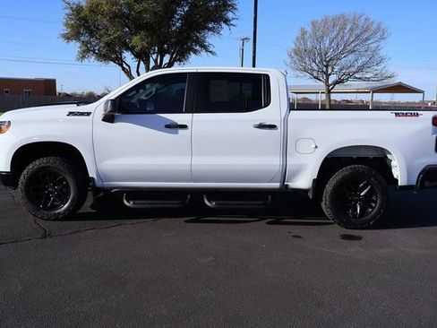 Used 2024 Chevrolet Silverado 1500 Custom Trail Boss w/ LPO, Dark Essentials Package image 2