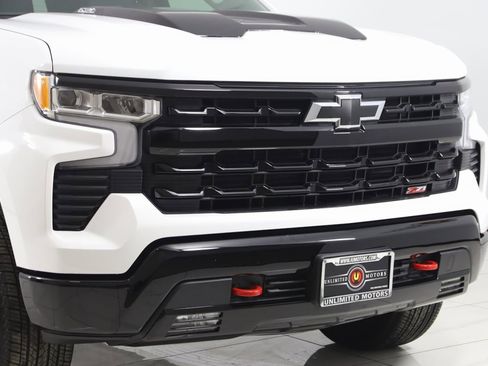 Used 2024 Chevrolet Silverado 1500 LT Trail Boss image 38