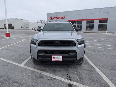 Certified 2025 Toyota 4Runner SR5 image 2
