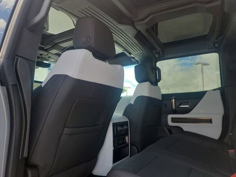 Used 2024 GMC Hummer EV 3X w/ Extreme Off-Road Package AWD/4WD image 24