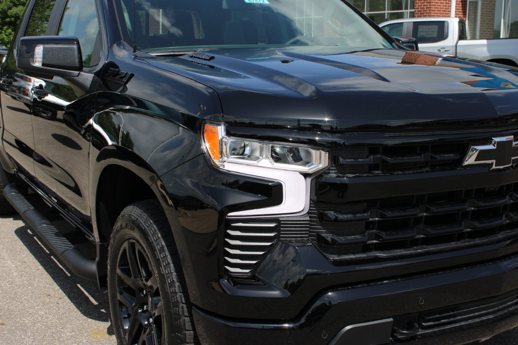 New 2026 Chevrolet Silverado 1500 RST w/ Safety Package AWD/4WD image 7