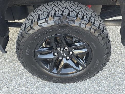 Used 2021 Chevrolet Silverado 1500 LT Trail Boss w/ Convenience Package II image 37