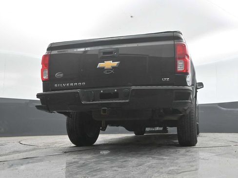 Used 2018 Chevrolet Silverado 1500 LTZ Z71 w/ LTZ Plus Package AWD/4WD image 31