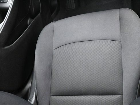 Used 2024 Chevrolet Malibu LT image 14