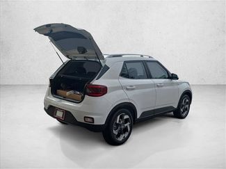 New 2026 Hyundai Venue SEL video 2