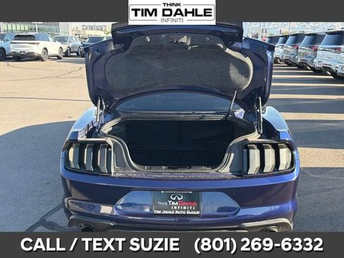 Used 2020 Ford Mustang Coupe w/ Black Accent Package RWD image 10