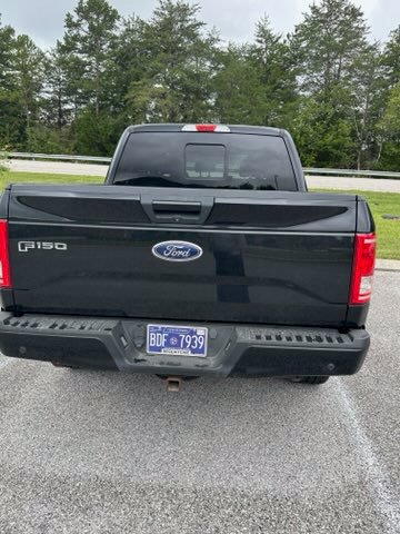 Used 2017 Ford F150 XLT w/ Equipment Group 302A Luxury AWD/4WD image 9
