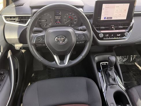 Used 2024 Toyota Corolla SE image 12