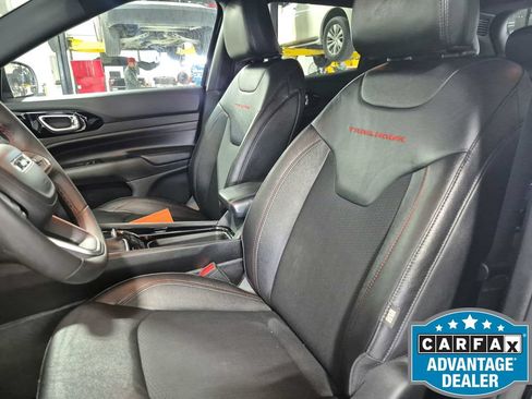 Used 2024 Jeep Compass Trailhawk AWD/4WD image 14
