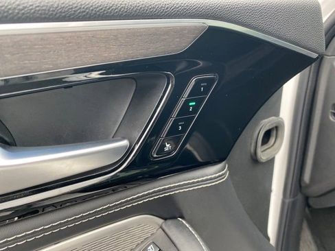 Used 2022 Acura MDX SH-AWD w/ Advance Package image 17