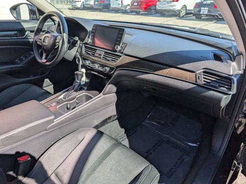 Used 2019 Honda Accord EX image 13