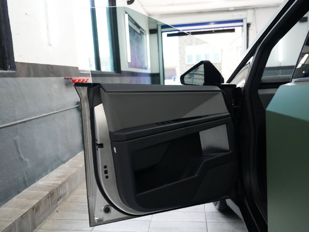 Used 2024 Tesla Cybertruck Cyberbeast AWD/4WD image 10