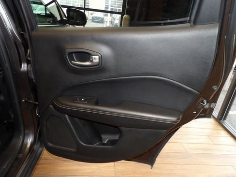 Used 2021 Jeep Compass Latitude w/ Convenience Group image 15