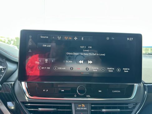 Used 2023 Nissan Altima 2.5 SR w/ SR Premium Package FWD image 22