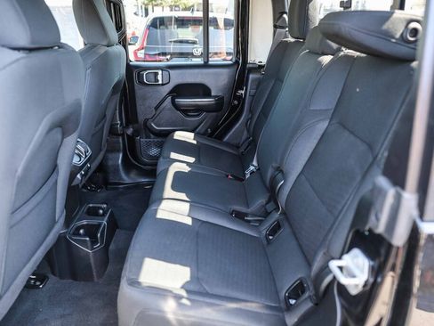 Used 2020 Jeep Gladiator Sport w/ Quick Order Package 24S AWD/4WD image 9