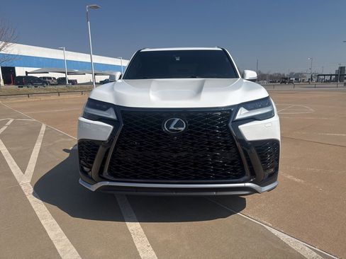 Used 2023 Lexus LX 600 F Sport w/ Accessory Package (Z1) image 5