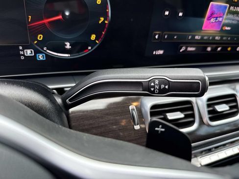 Used 2022 Mercedes-Benz GLE 350 4MATIC image 37