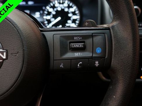 Used 2022 Nissan Rogue SV image 23