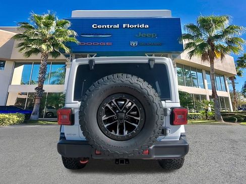 New 2026 Jeep Wrangler Unlimited Rubicon w/ Xtreme 35 Tire Package AWD/4WD image 6