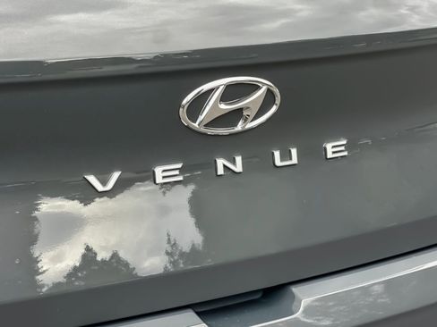 New 2026 Hyundai Venue SEL FWD image 36