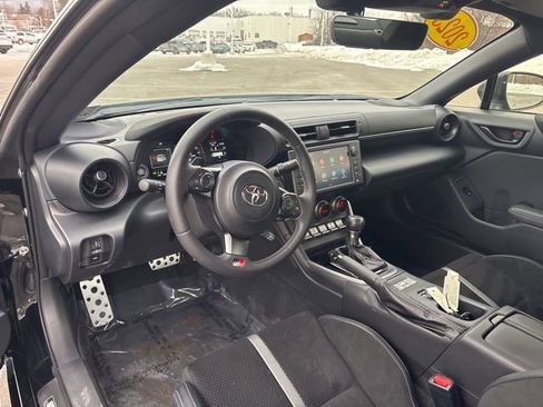 Certified 2023 Toyota GR86 Premium w/ ALL Weather Mat Package (TMS) image 17