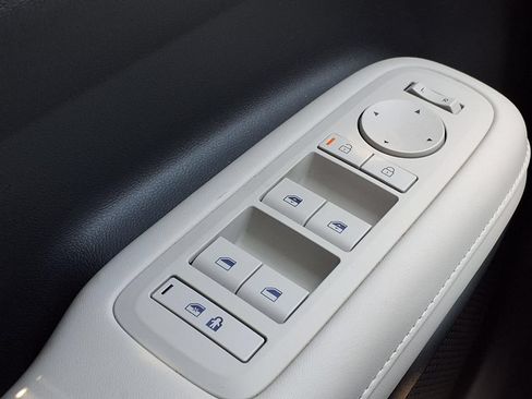 Used 2024 Hyundai Santa Fe SEL FWD image 19