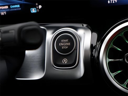 New 2026 Mercedes-Benz GLB 35 AMG 4MATIC image 30