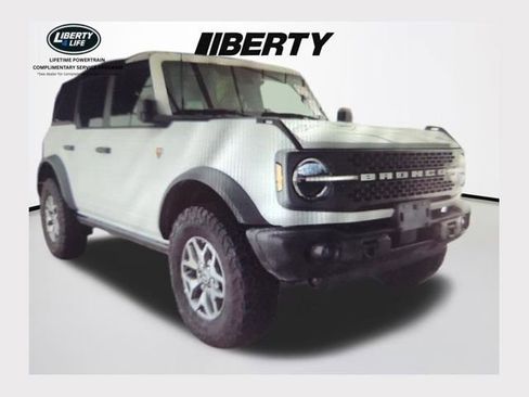 Used 2025 Ford Bronco Badlands AWD/4WD image 1