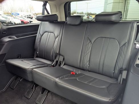 Used 2021 Ford Expedition Max Platinum image 27