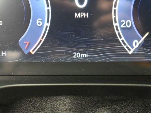 Used 2024 Jeep Grand Cherokee Overland image 36