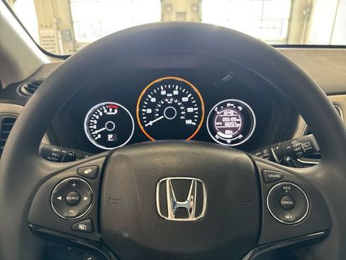 Used 2016 Honda HR-V EX image 21