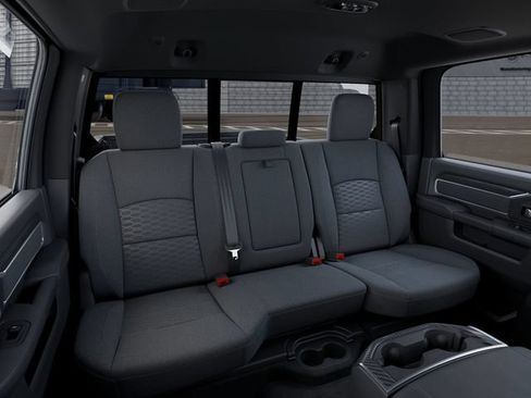New 2026 RAM 3500 Big Horn AWD/4WD image 15