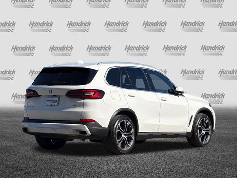 Used 2023 BMW X5 xDrive40i w/ Parking Assistance Package AWD/4WD image 5