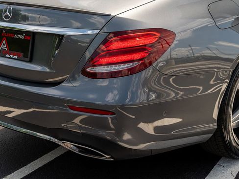 Used 2017 Mercedes-Benz E 300 image 14