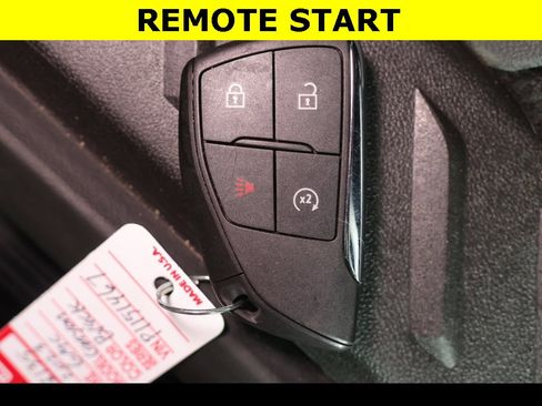 Used 2023 GMC Canyon Denali image 10