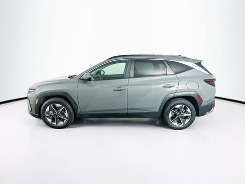 Used 2025 Hyundai Tucson SEL FWD image 4