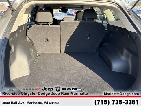 Used 2024 Kia Sportage LX image 9